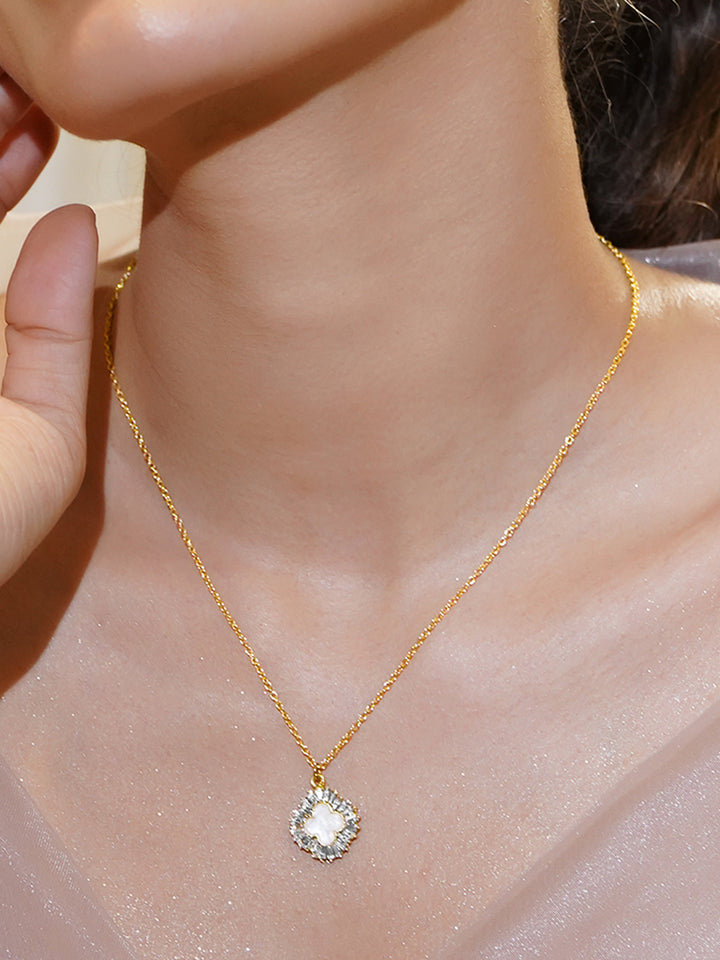 Studded Clover Pendant Set