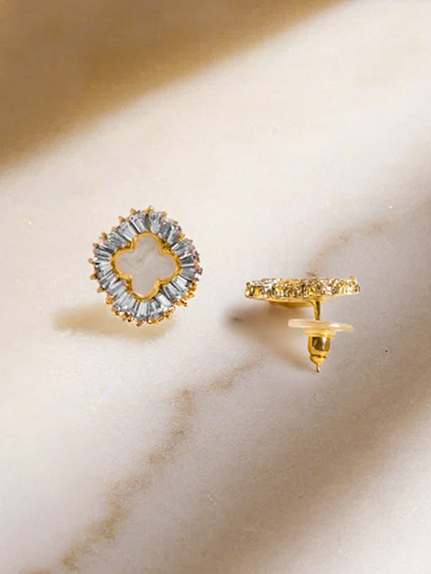 Studded Clover Pendant Set