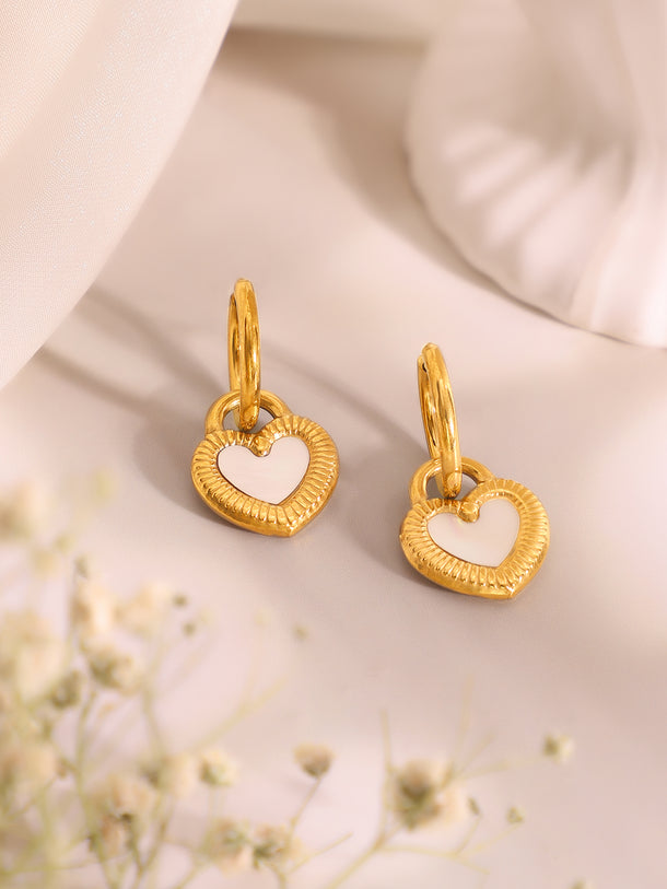 Demifine 18k Gold Plated Stainless Steel Black Heart Pendant Necklace Set