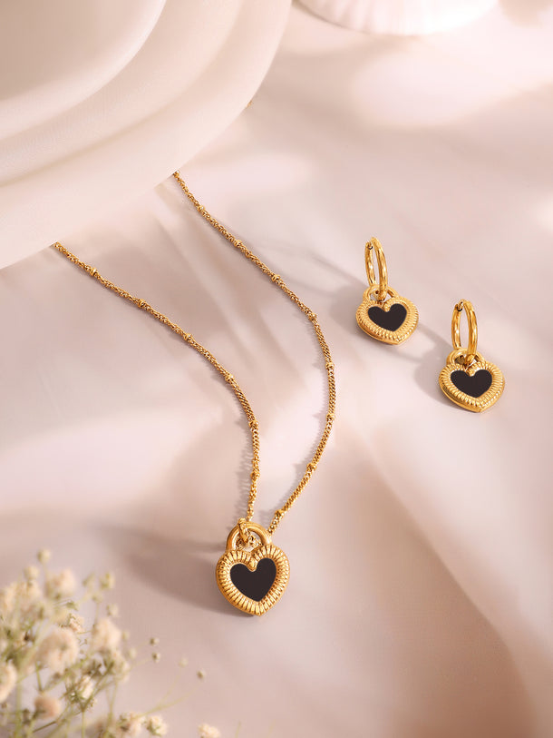 Demifine 18k Gold Plated Stainless Steel Black Heart Pendant Necklace Set