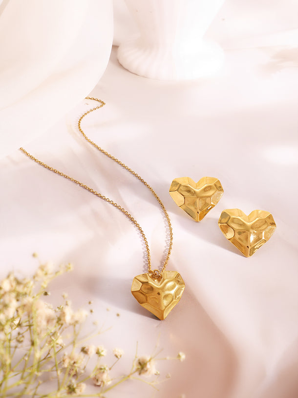 Demifine 18k Gold Plated Stainless Steel Textured Heart Pendant Set
