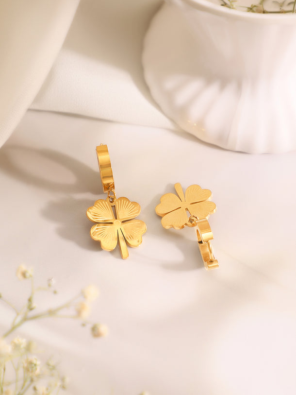 Demifine 18K Gold Plated Stainless Steel Floral Drop Pendant Set