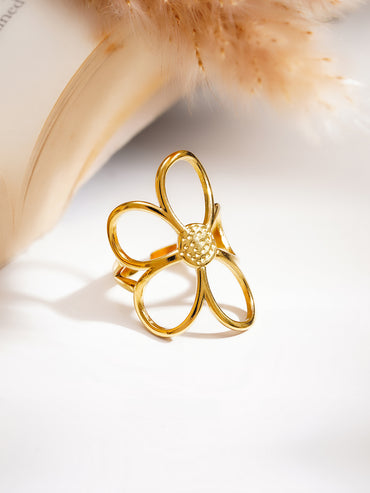 Demi Fine Blooming Daisy Statement Ring