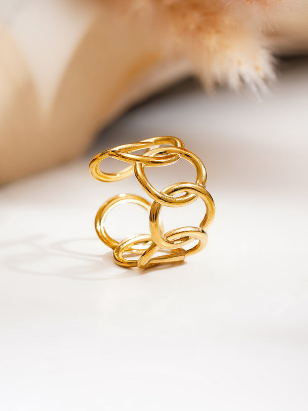 Demi Fine Linked Loop Statement Ring