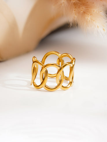 Demi Fine Linked Loop Statement Ring
