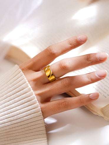 Demi Fine Twisted Path Statement Ring
