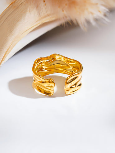 Demi Fine Textured Wave Band Ring