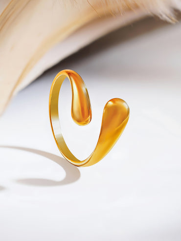 Demi Fine Golden Flow Everyday Ring