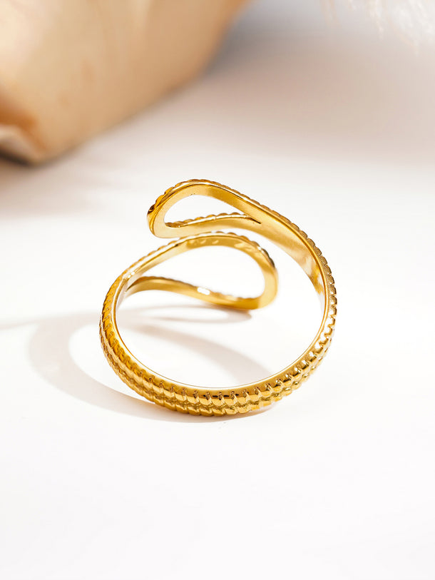 Demi Fine Endless Glow Curve Ring