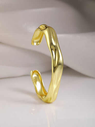Rubans 18KT Gold Plated Textured Openable Bangle-Style Kada Bracelet