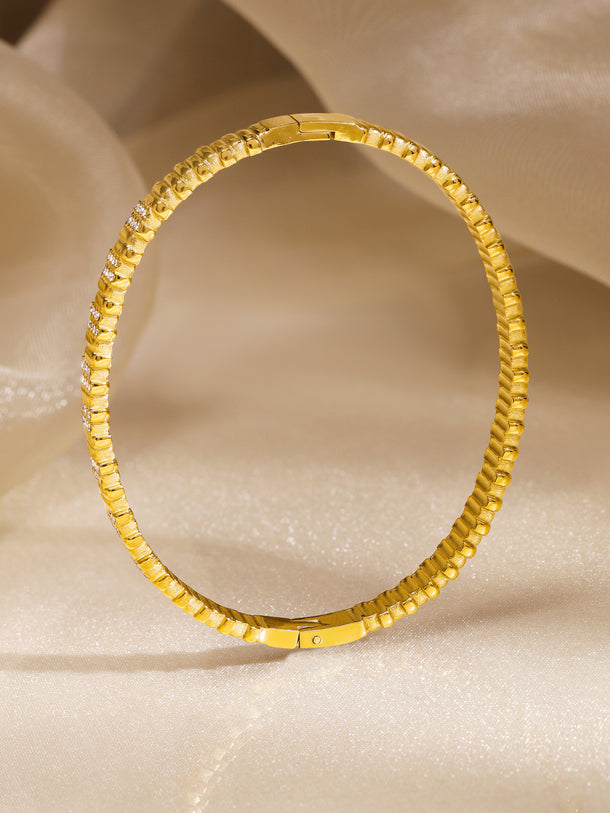 Cobra Ribbed Sparkling American Diamond Zirconia Bracelet