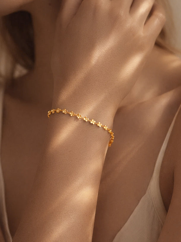 Demi Fine 18K Gold Plated Textured Disc Chain Bracelet | Anti Tarnish