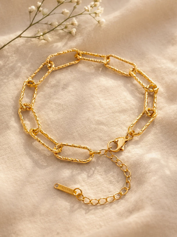 Demi Fine 18K Gold Plated Knot Link Chain Bracelet | Anti Tarnish