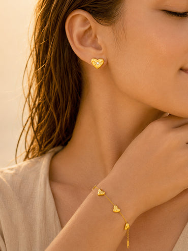 Demifine 18k Gold Plated Stainless Steel Heart Charm Bracelet & Stud Earrings