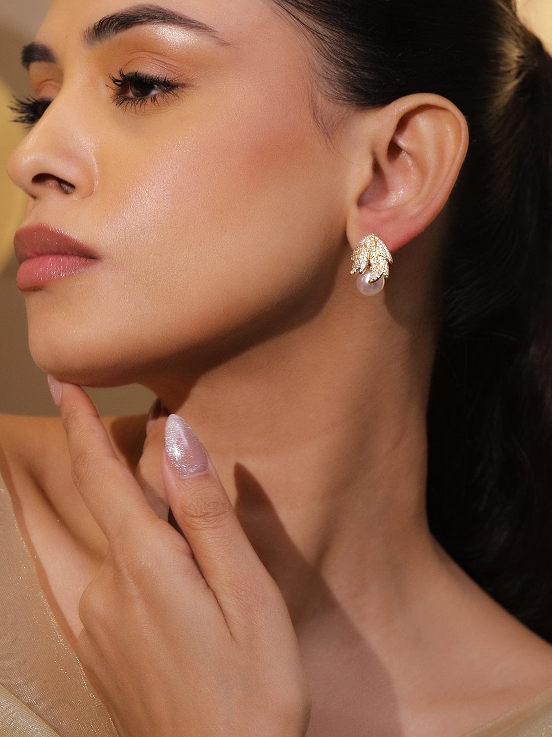 Botanic Bloom Leafy Pearl Stud Earrings