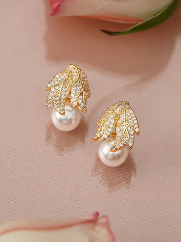 Botanic Bloom Leafy Pearl Stud Earrings