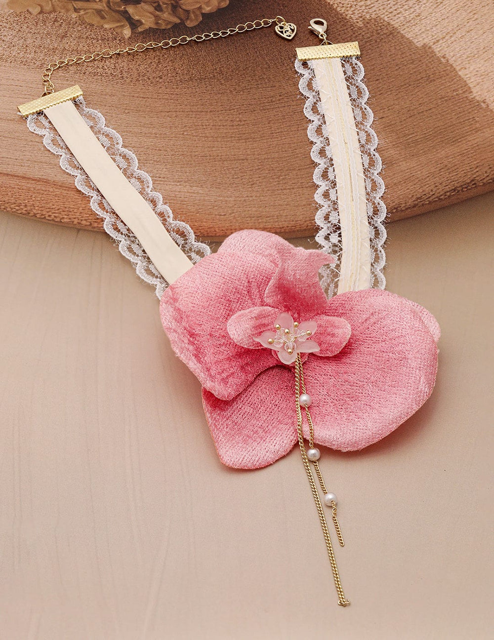 Elegant Pink Orchid Flower Choker Necklace with Lace Detailing Necklace