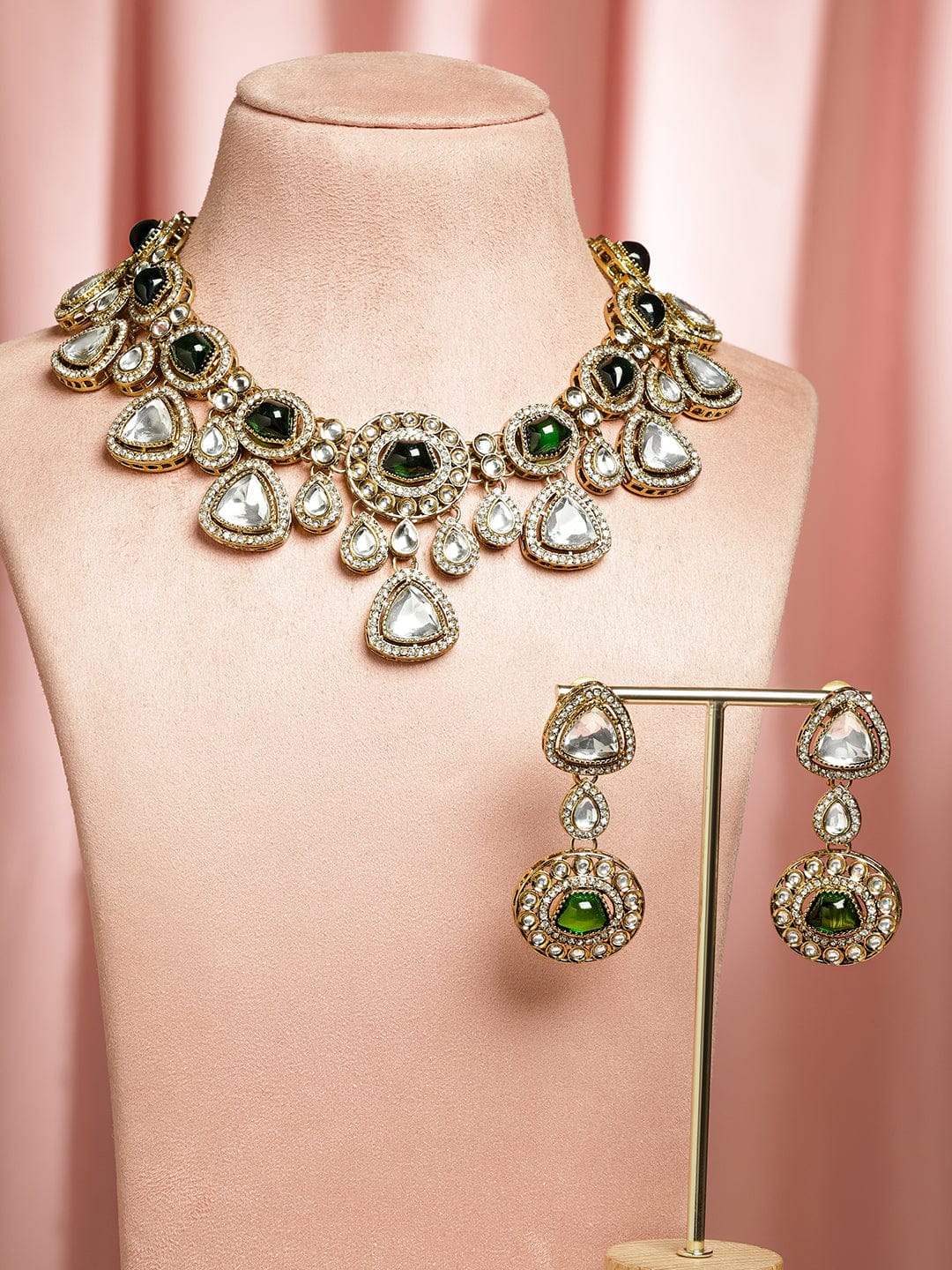 Emerald Radiance Necklace Set Jewellery Set