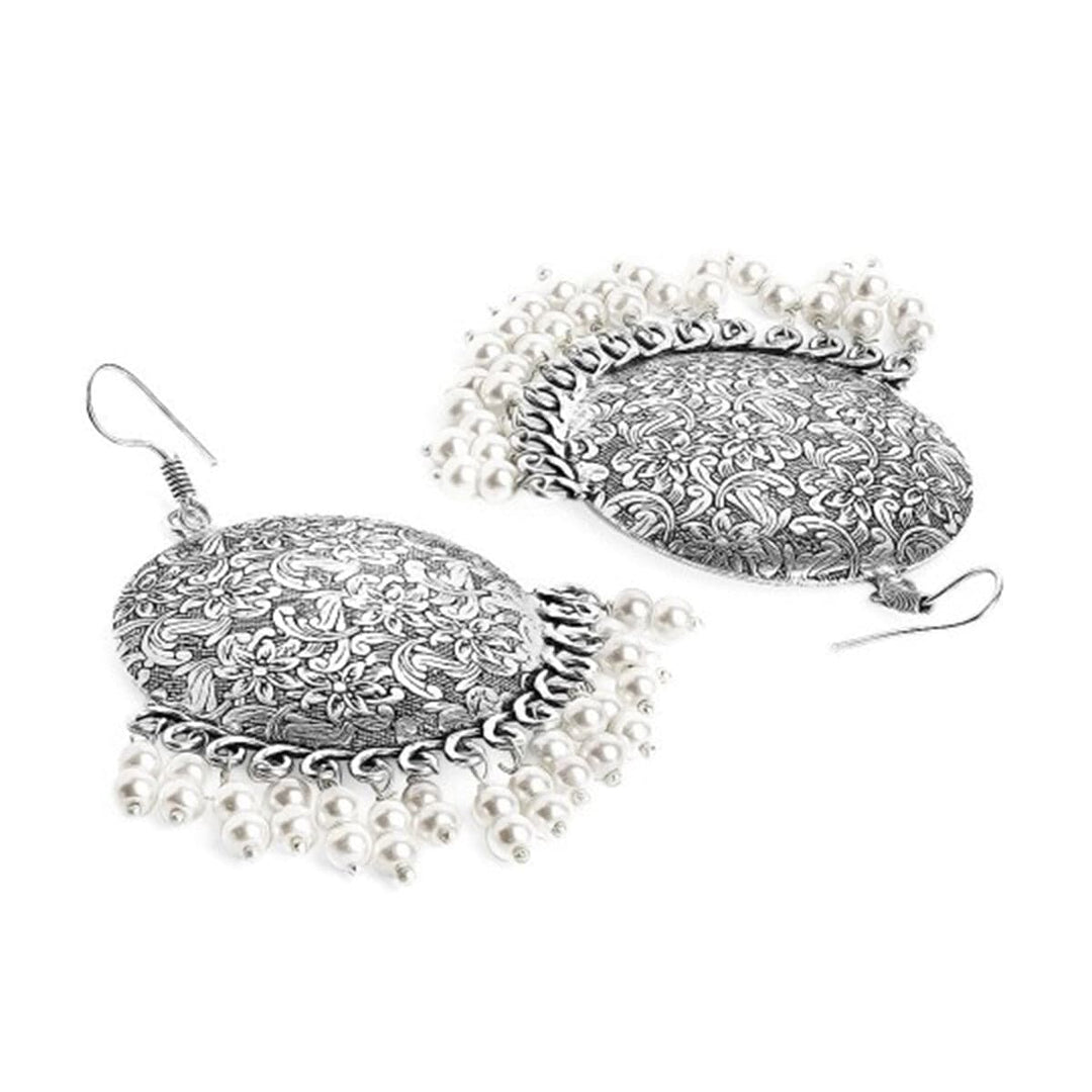 Oxidized Silver-Plated Maang Tikka and Earrings Set with White Beads Detailing Maang Tika and Earrings Set