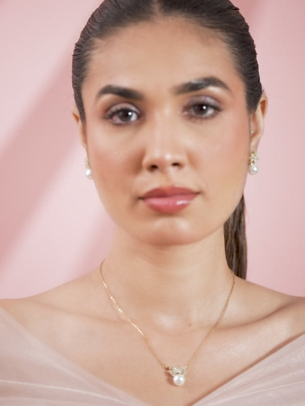Crystal Studded Pearl Necklace Set