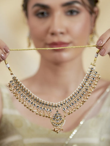 Golden Bloom Kundan Necklace Set