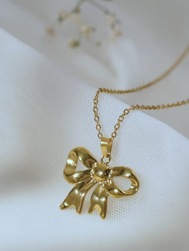 Demifine 18K Gold Plated Stainless steel Sweet Little Moment Bow Necklace