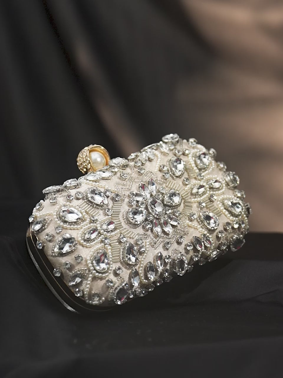 Rubans Pink bag studded with bold crystals exquisite clutch handbag