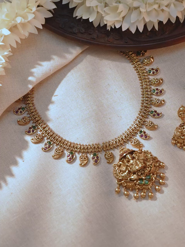 Pink Studded Leaf Motif Temple Necklace Set