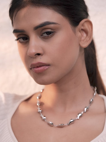 Sculpted Teardrops Necklace Chain
