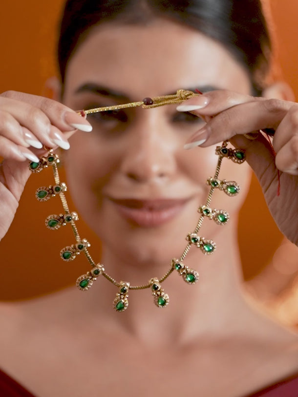 Green Studded teardrop necklace Set
