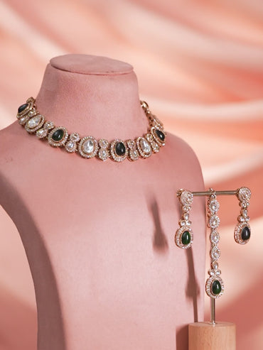 Festive Radiance Emerald Necklace Set