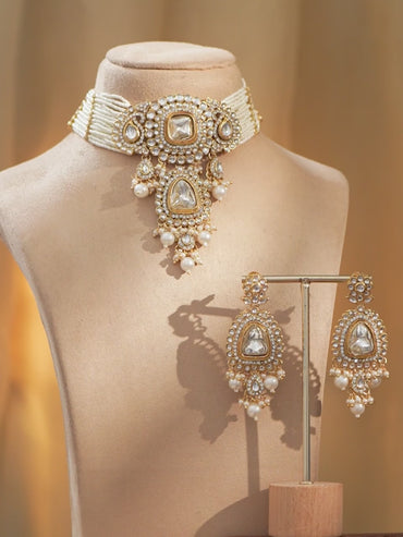 Heritage Bloom Ivory Choker Set