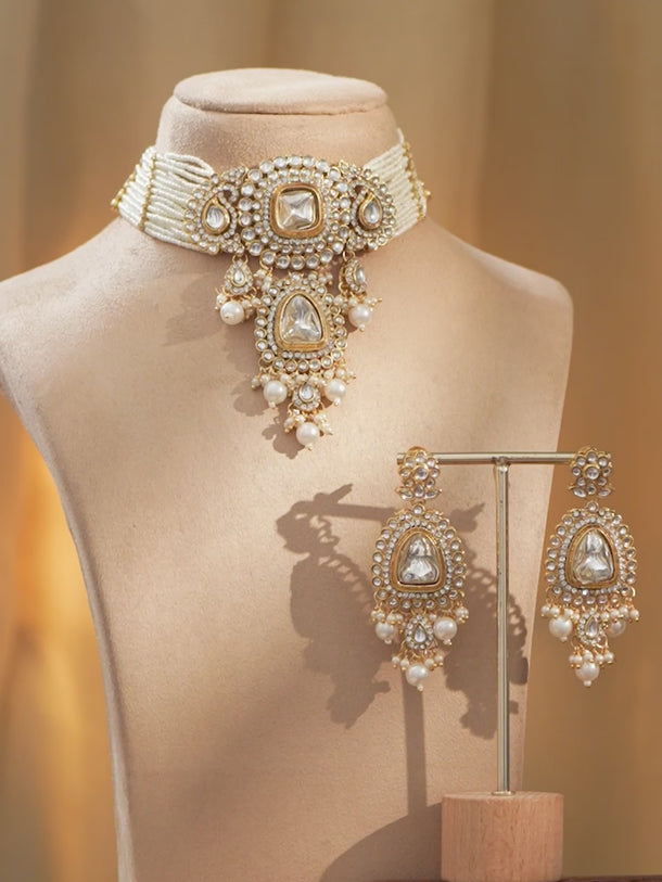 Heritage Bloom Ivory Choker Set