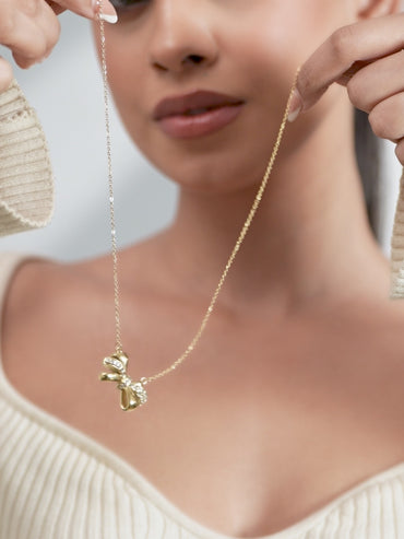 Sparkly Elegant Bow Necklace
