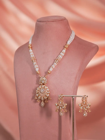 Kundan Dreams Necklace Set