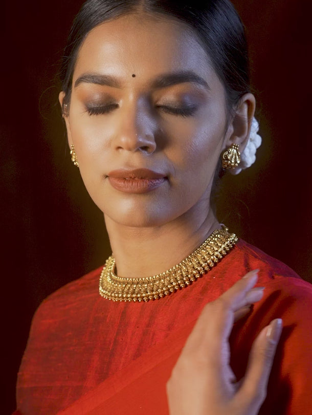 Short Golden Temple Necklace Set