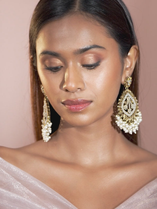 Cream Accents Pearl Chandbali