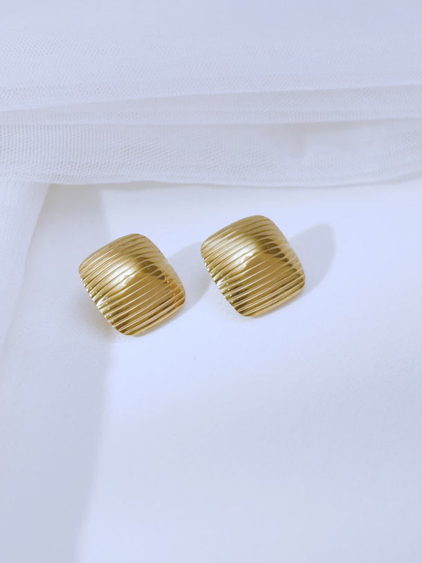 Demifine 18K Gold Plated Stainless steel Ribbed Dome Stud Earrings
