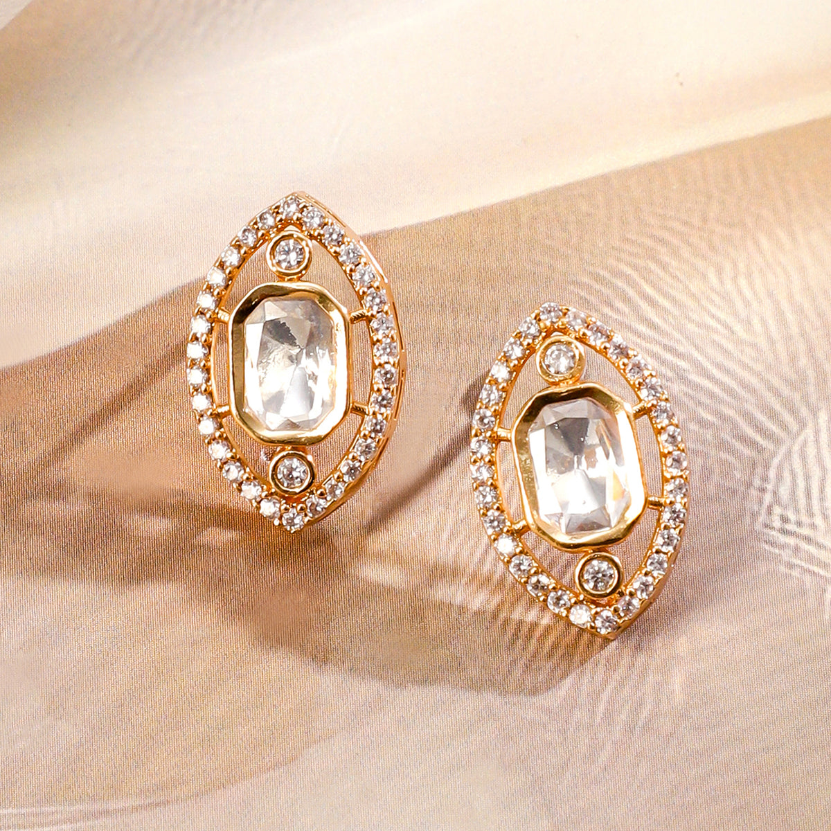 Poem in Pearl Kundan Necklace Set