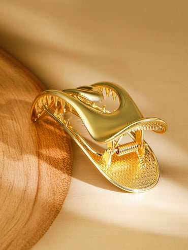 Rubans 18K Gold Plated Curved Claw Hair Clip â€“ Statement Hair Accessory for Stylish Looks Hair Accessory