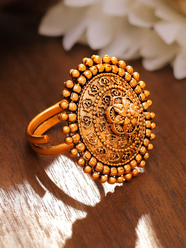 Rubans 18K Gold-Plated Dome-Shaped Floral Engraved Adjustable Ring Rings
