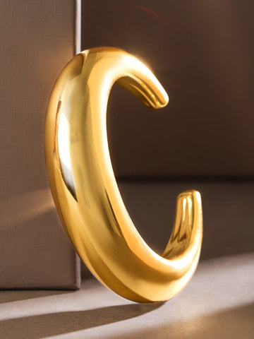 Rubans 18K Gold-Plated Sculptural Cuff Bangle â€“ Modern Bold Bracelet Wristwear