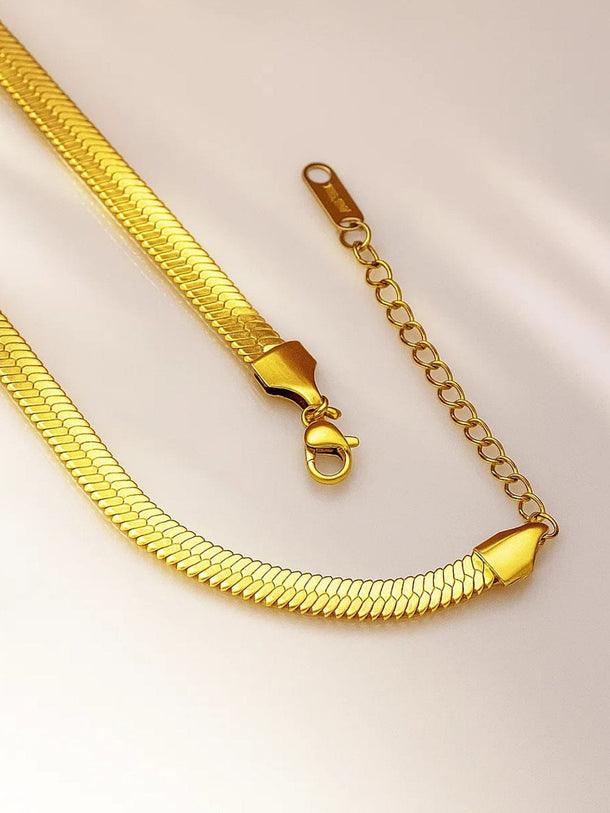 Rubans 18K Gold-Plated Stainless Steel Tarnish-Free Waterproof Emerald Green Stone Necklace Necklace & Chains