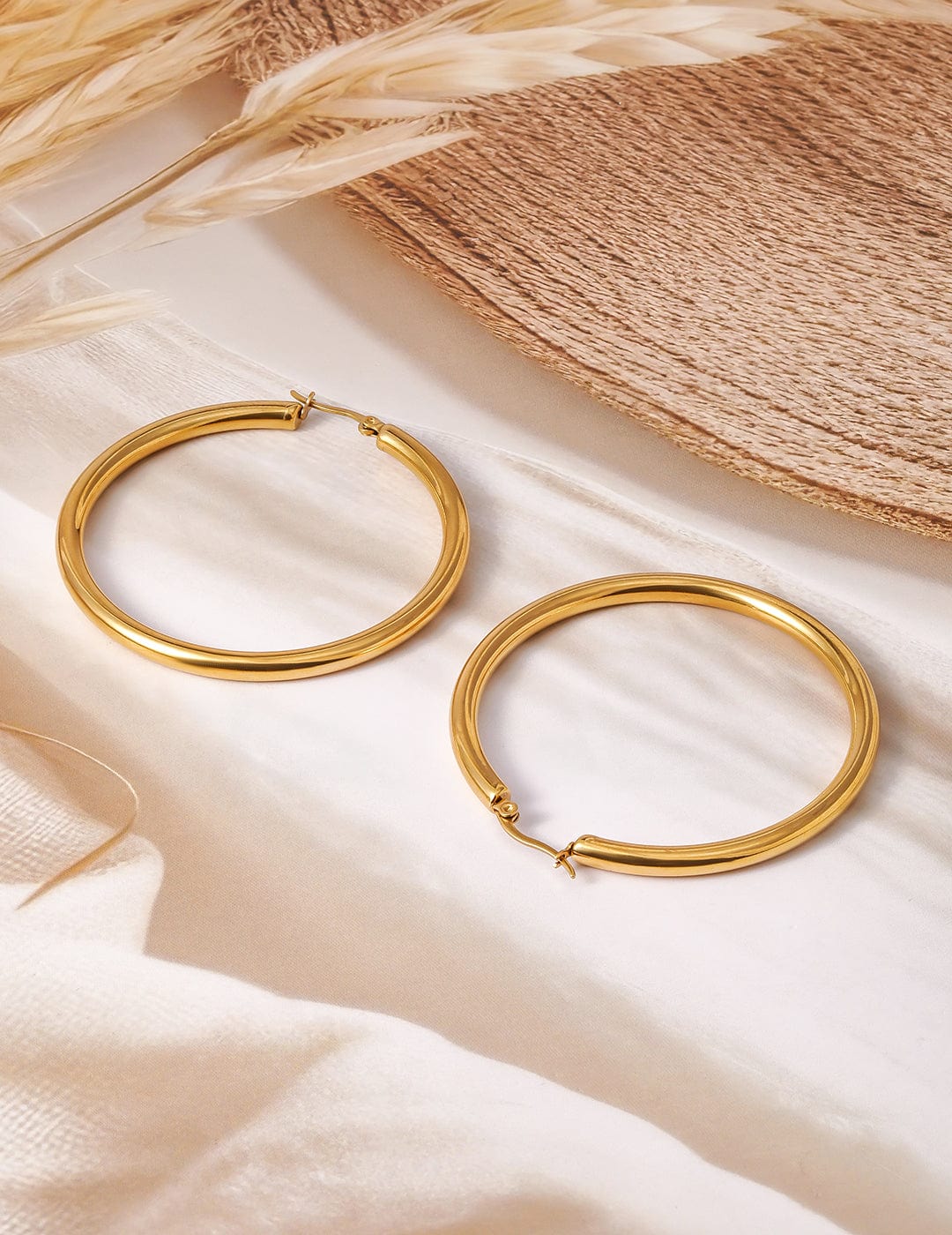 Rubans 18K Gold Plated Stainless Steel Tarnish-Free Waterproof Hoop Earrings Earrings