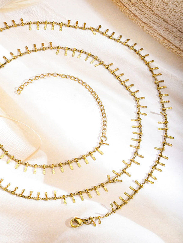 Rubans 18K Gold-Plated Stainless Steel Tarnish-Free Waterproof Waist Chain with Delicate Dangling Bar Detailing