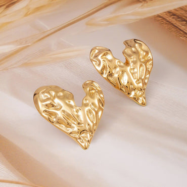 Rubans 18K Gold Plated StainlessSteel Tarnish-Free Waterproof Textured Heart Stud Earrings Earrings
