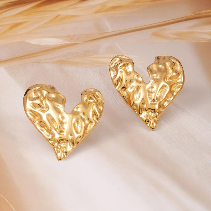 Rubans 18K Gold Plated StainlessSteel Tarnish-Free Waterproof Textured Heart Stud Earrings Earrings