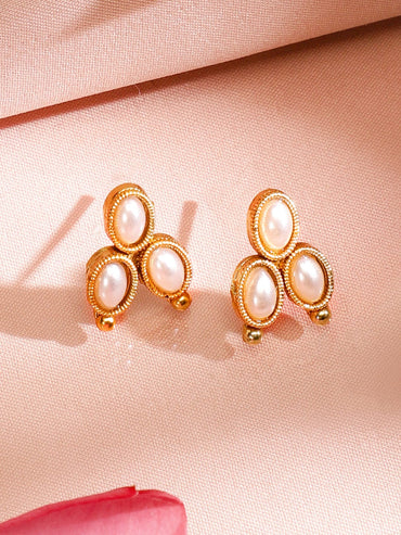 Rubans 22KT Gold Plated Stylish Pearl Studded Oval Link Design Choker Necklace Set Jewellery Set