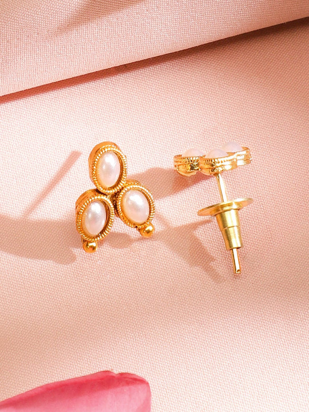 Rubans 22KT Gold Plated Stylish Pearl Studded Oval Link Design Choker Necklace Set Jewellery Set