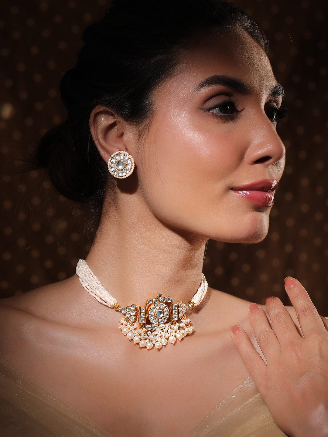 AMARI | hotsell Pachi Kundan and Mother of Pearl Necklace and Earring Jewellery Set